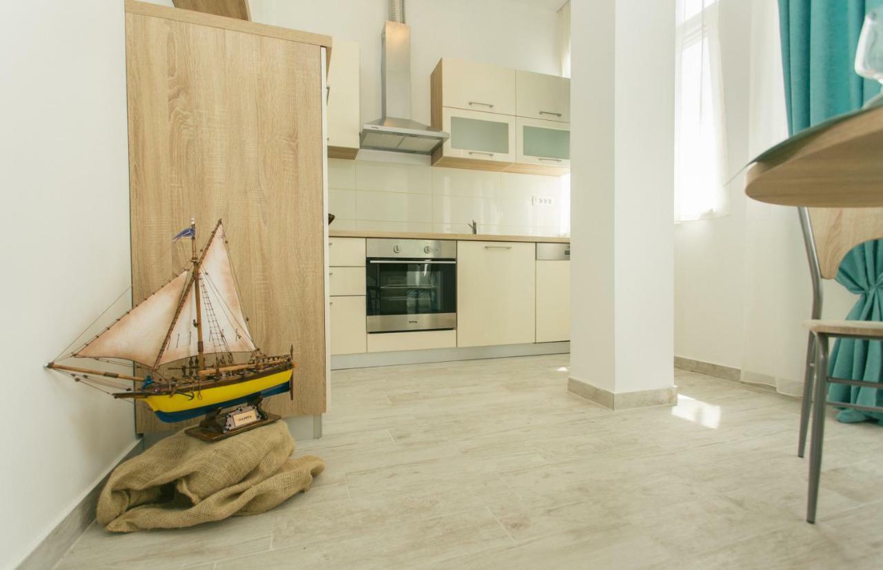 Apartments Kampanel Kaštela Eksteriør billede